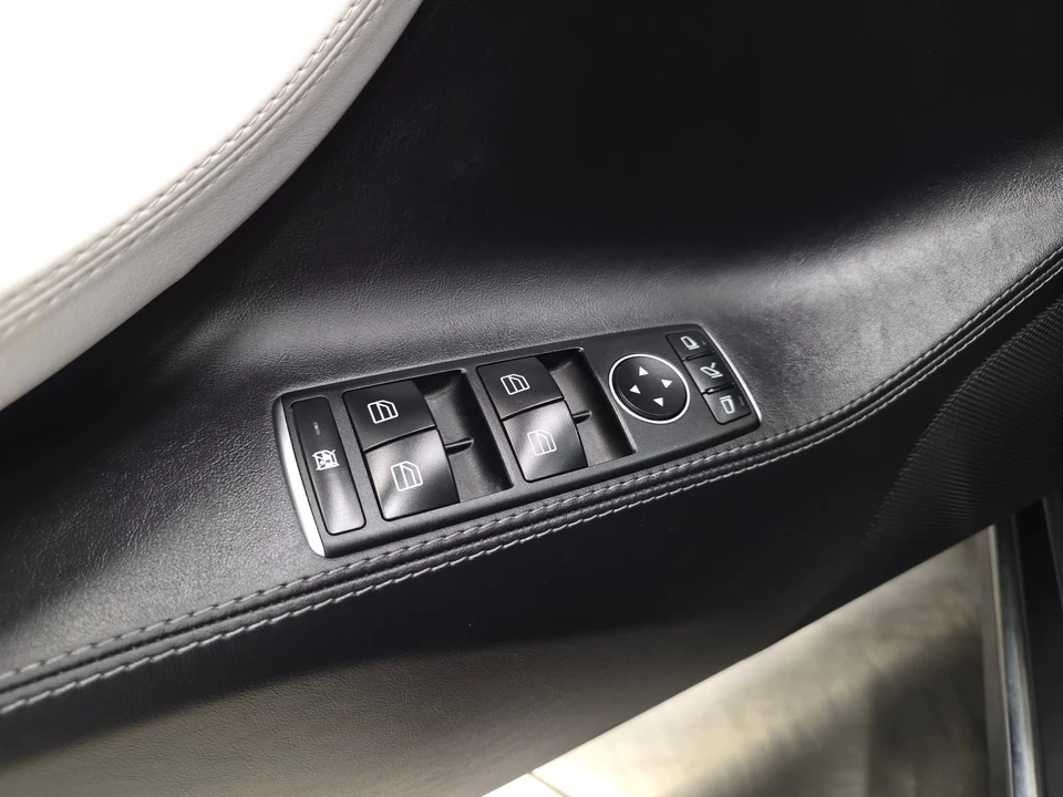 2021 Tesla Model S Plaid - Image 16 of 21
