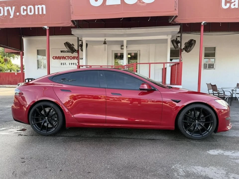 2021 Tesla Model S Plaid - Image 9 of 20