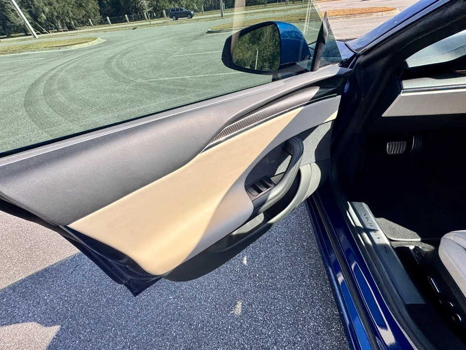 2021 Tesla Model S Plaid - Image 19 of 21
