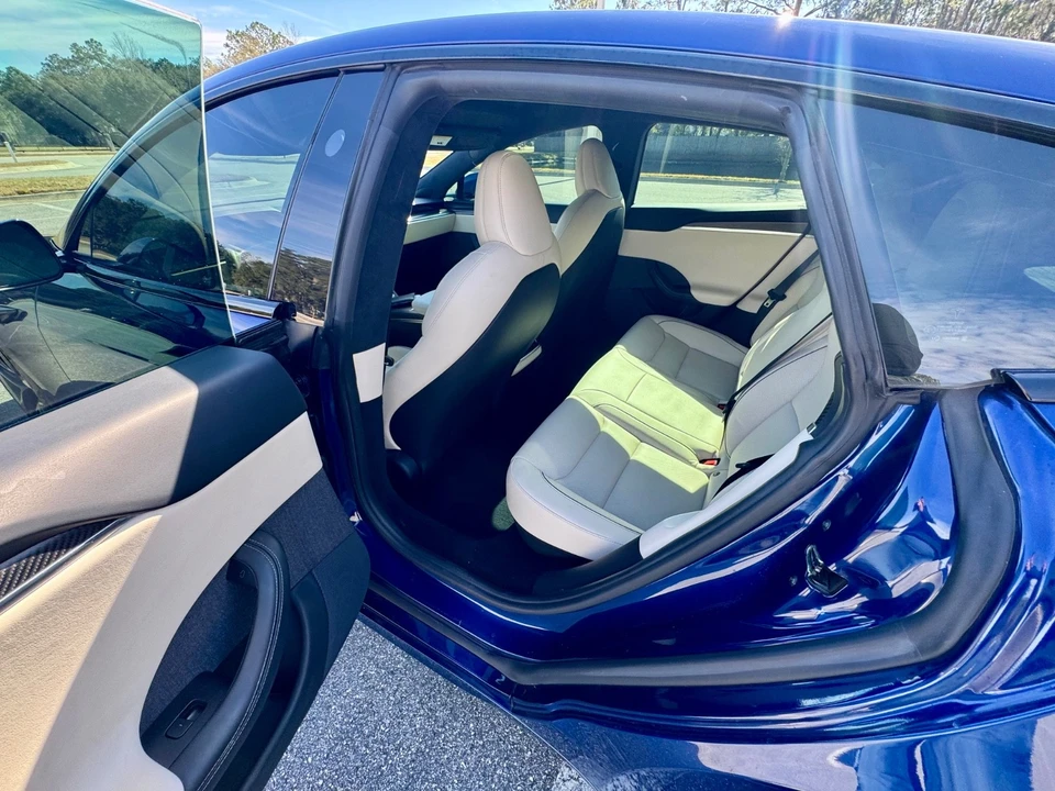 2021 Tesla Model S Plaid - Image 15 of 21