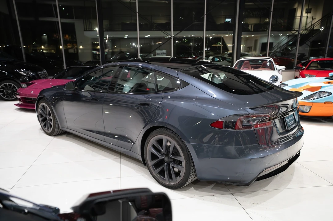 2021 Tesla Model S Plaid - Image 2 of 21