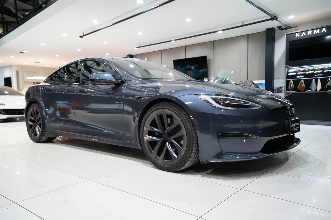 2021 Tesla Model S Plaid - Image 5 of 12