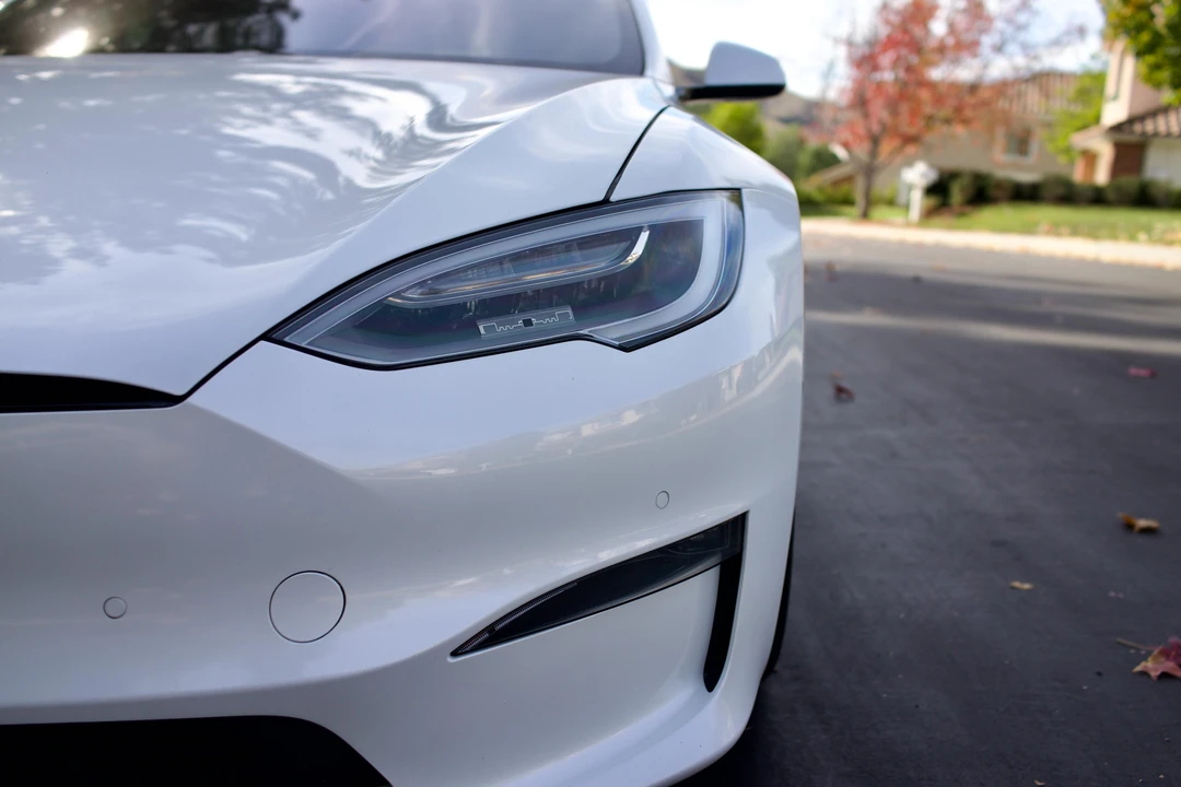 2021 Tesla Model S Plaid - Image 14 of 31