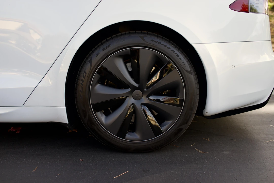 2021 Tesla Model S Plaid - Image 28 of 31