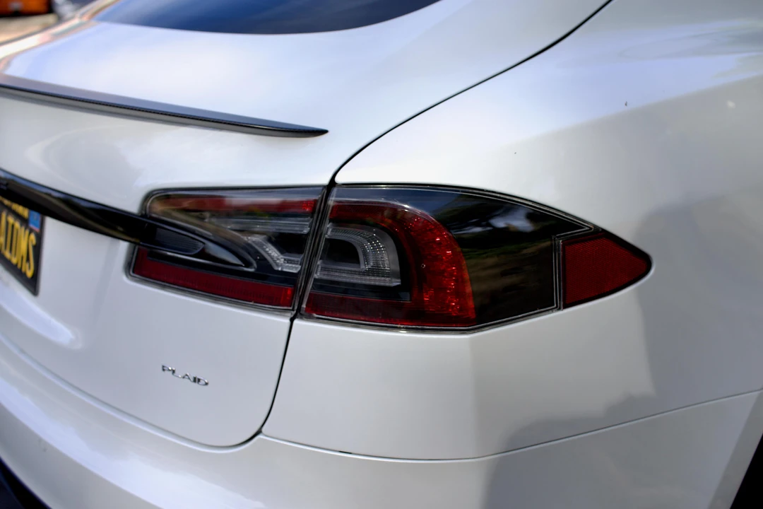 2021 Tesla Model S Plaid - Image 20 of 31