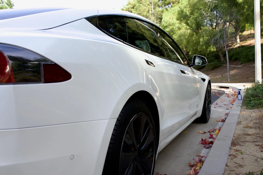 2021 Tesla Model S Plaid - Image 22 of 31