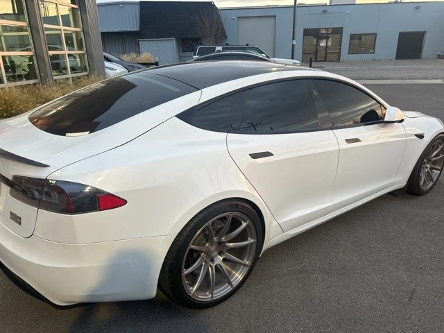 2021 Tesla Model S Plaid - Image 8 of 21