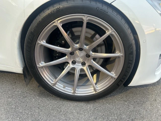 2021 Tesla Model S Plaid - Image 10 of 21