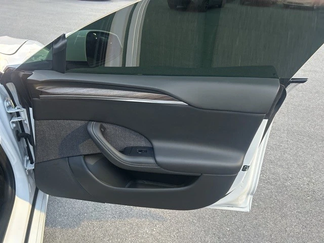 2021 Tesla Model S Plaid - Image 21 of 21
