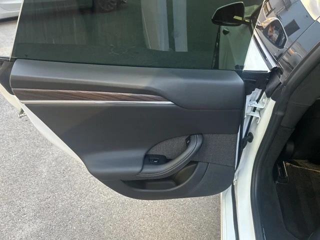 2021 Tesla Model S Plaid - Image 14 of 21