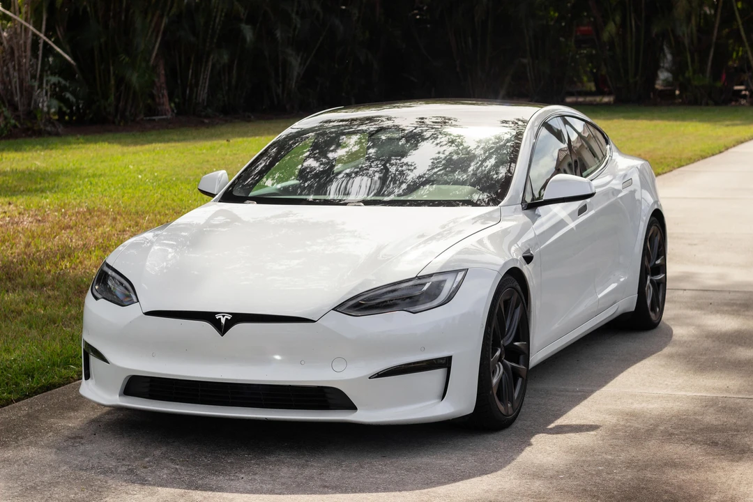 2021 Tesla Model S Plaid - Image 8 of 31