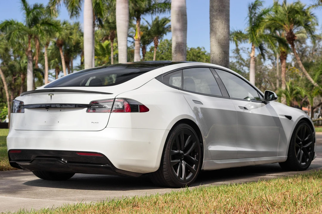 2021 Tesla Model S Plaid - Image 4 of 31