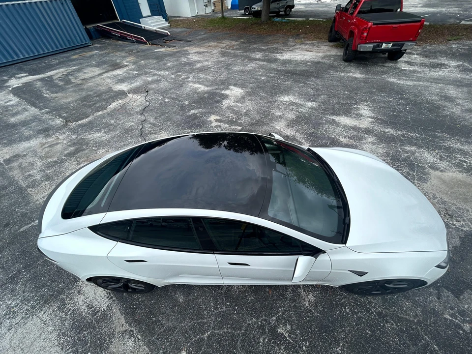 2021 Tesla Model S Plaid - Image 19 of 31