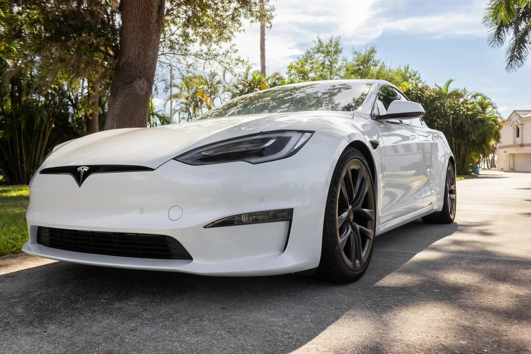 2021 Tesla Model S Plaid - Image 9 of 31