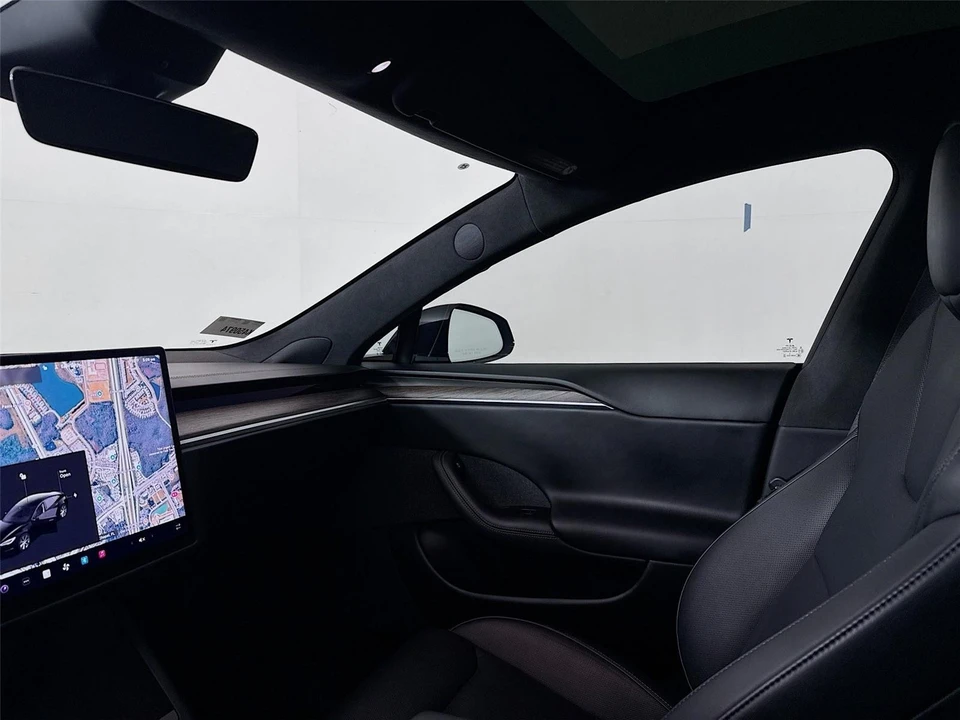 2021 Tesla Model S Plaid - Image 20 of 21
