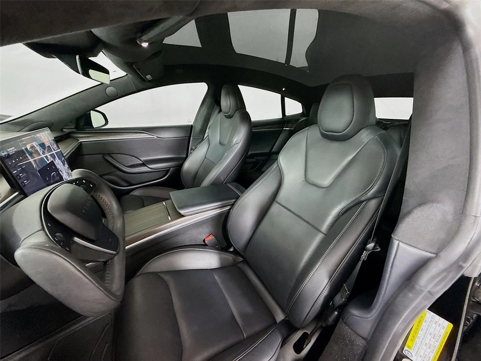 2021 Tesla Model S Plaid - Image 18 of 21