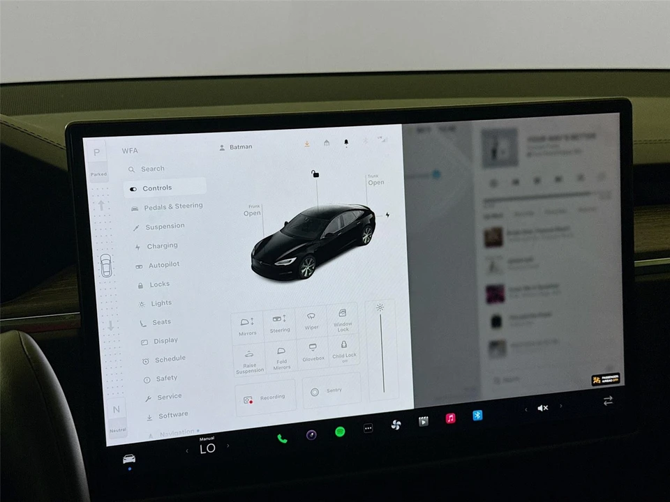 2021 Tesla Model S Plaid - Image 9 of 14