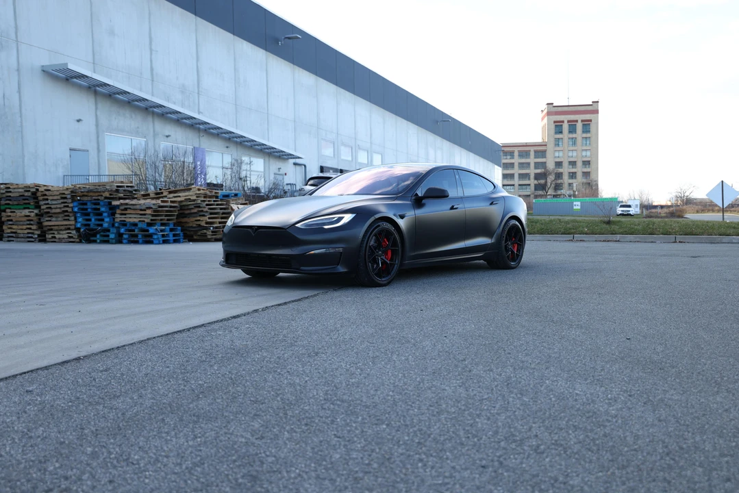 2021 Tesla Model S Plaid - Image 10 of 31