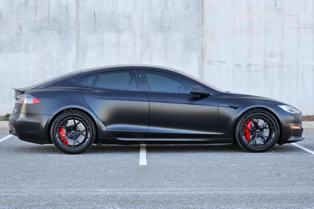 2021 Tesla Model S Plaid - Image 3 of 31