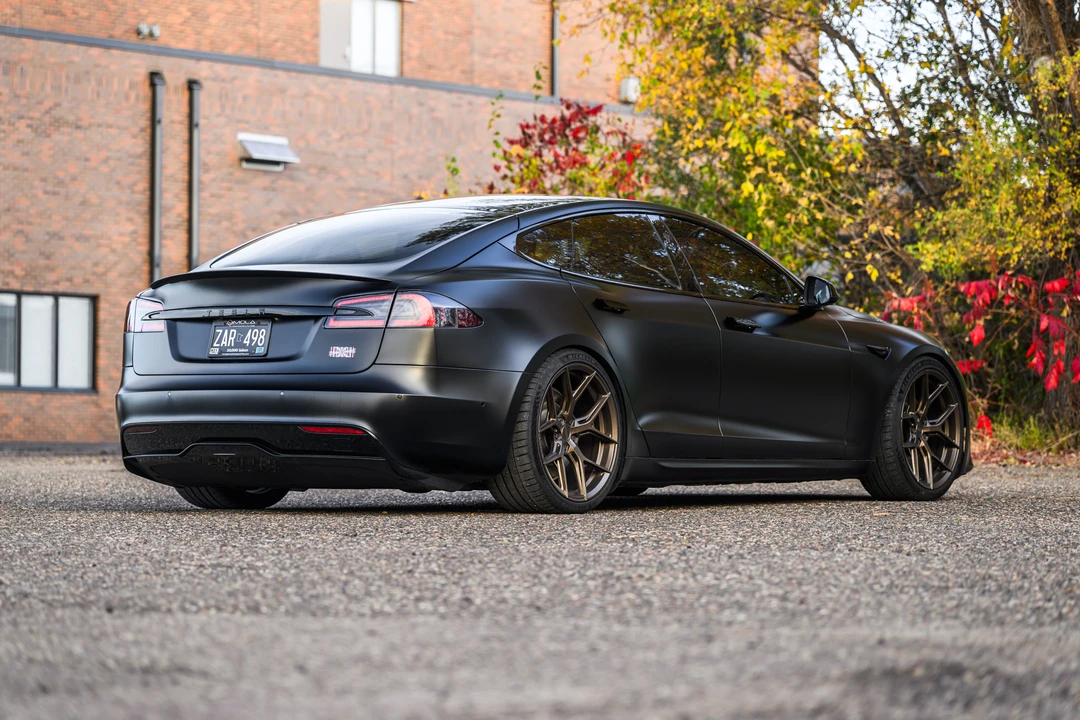 2021 Tesla Model S Plaid - Image 11 of 31