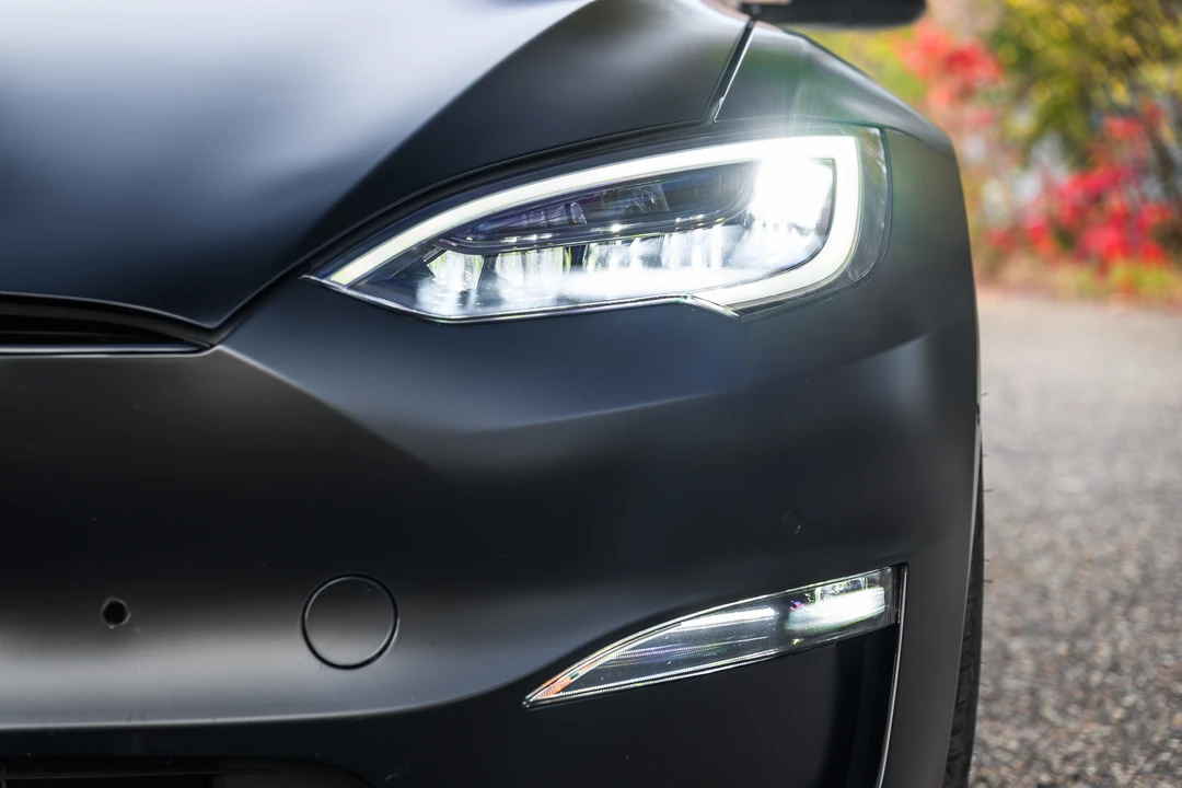 2021 Tesla Model S Plaid - Image 29 of 31