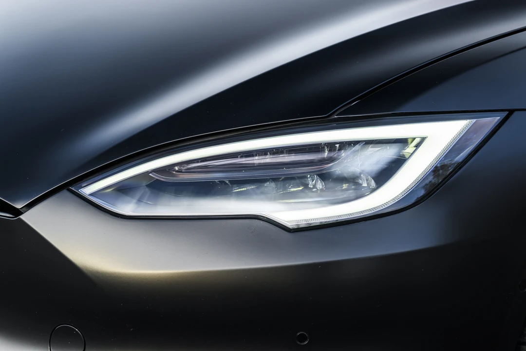 2021 Tesla Model S Plaid - Image 28 of 31