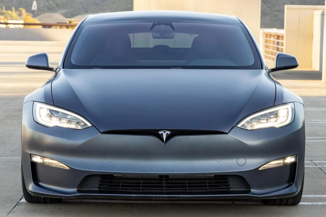 2021 Tesla Model S Plaid - Image 2 of 31