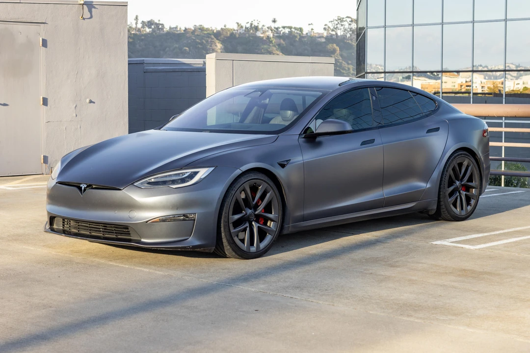 2021 Tesla Model S Plaid - Image 9 of 31
