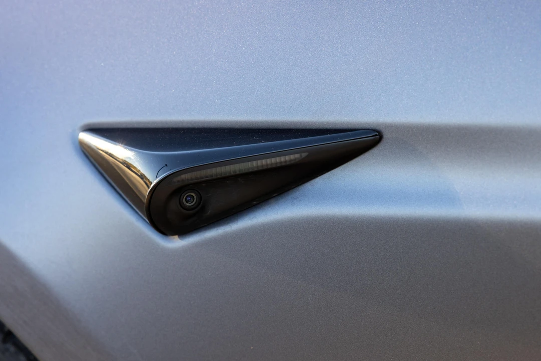 2021 Tesla Model S Plaid - Image 18 of 31