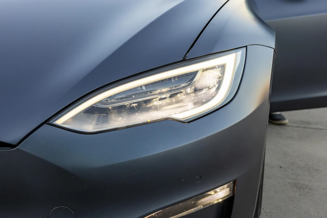 2021 Tesla Model S Plaid - Image 15 of 31