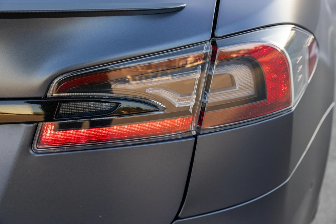 2021 Tesla Model S Plaid - Image 27 of 31