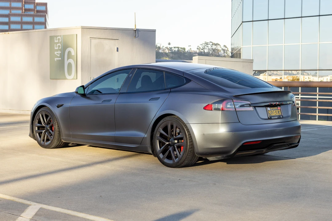 2021 Tesla Model S Plaid - Image 10 of 31