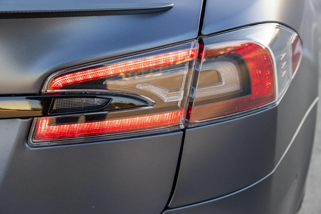 2021 Tesla Model S Plaid - Image 31 of 31