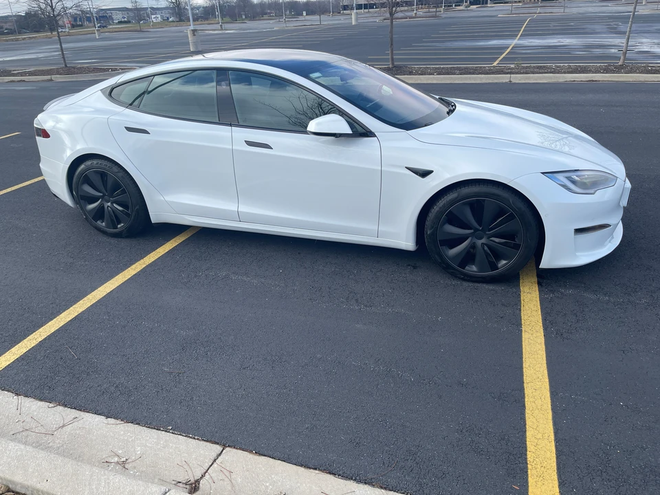 2021 Tesla Model S Plaid - Image 14 of 31