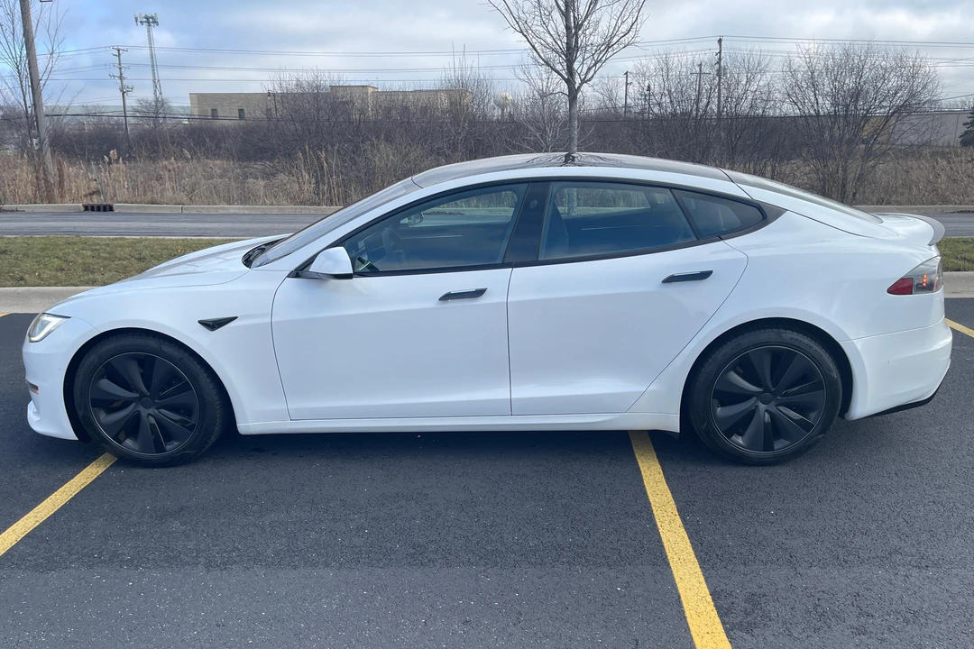 2021 Tesla Model S Plaid - Image 3 of 31