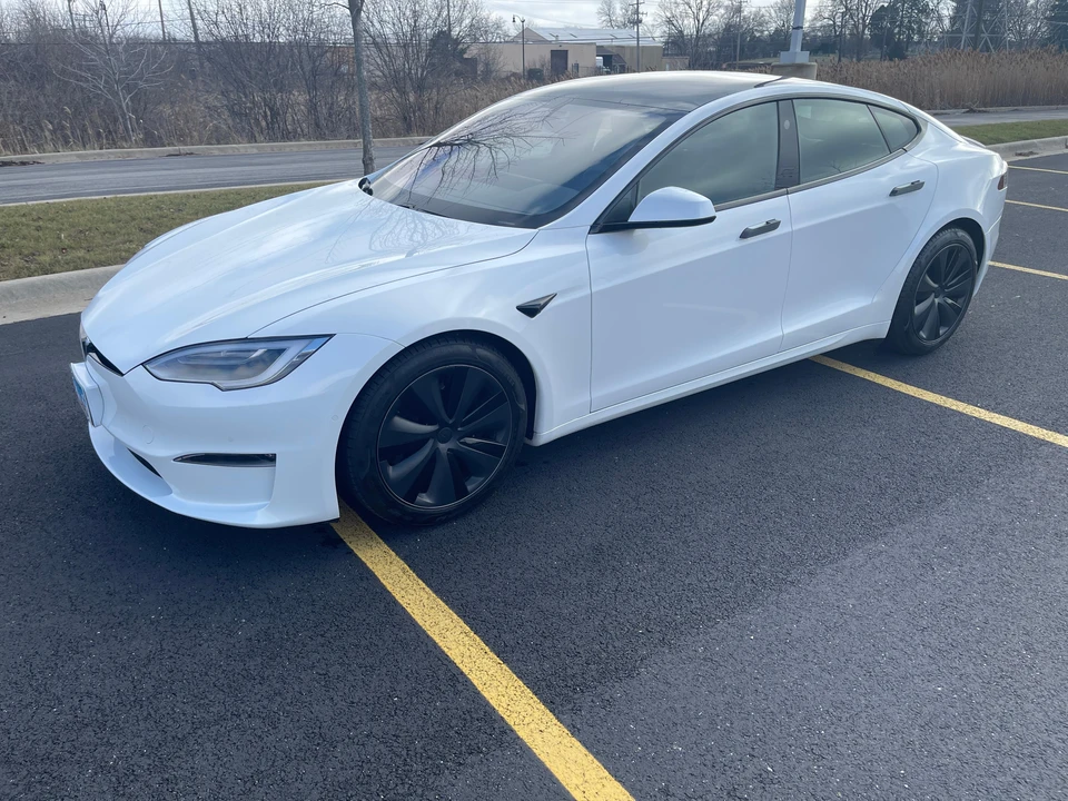 2021 Tesla Model S Plaid - Image 10 of 31
