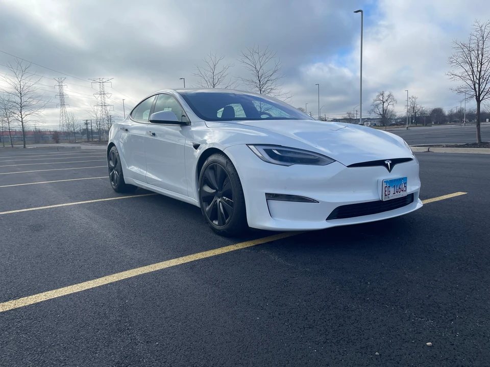 2021 Tesla Model S Plaid - Image 17 of 31