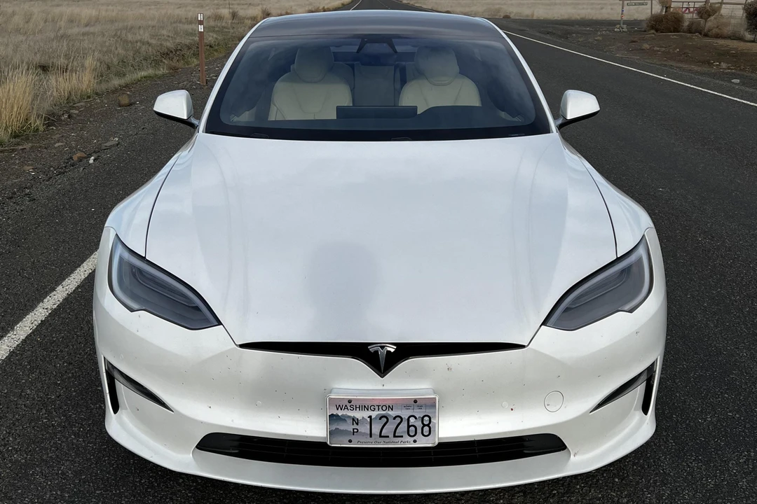 2021 Tesla Model S Plaid - Image 2 of 31