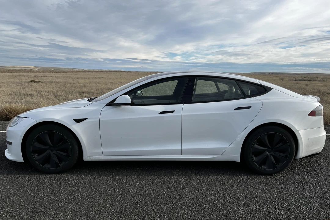 2021 Tesla Model S Plaid - Image 3 of 31