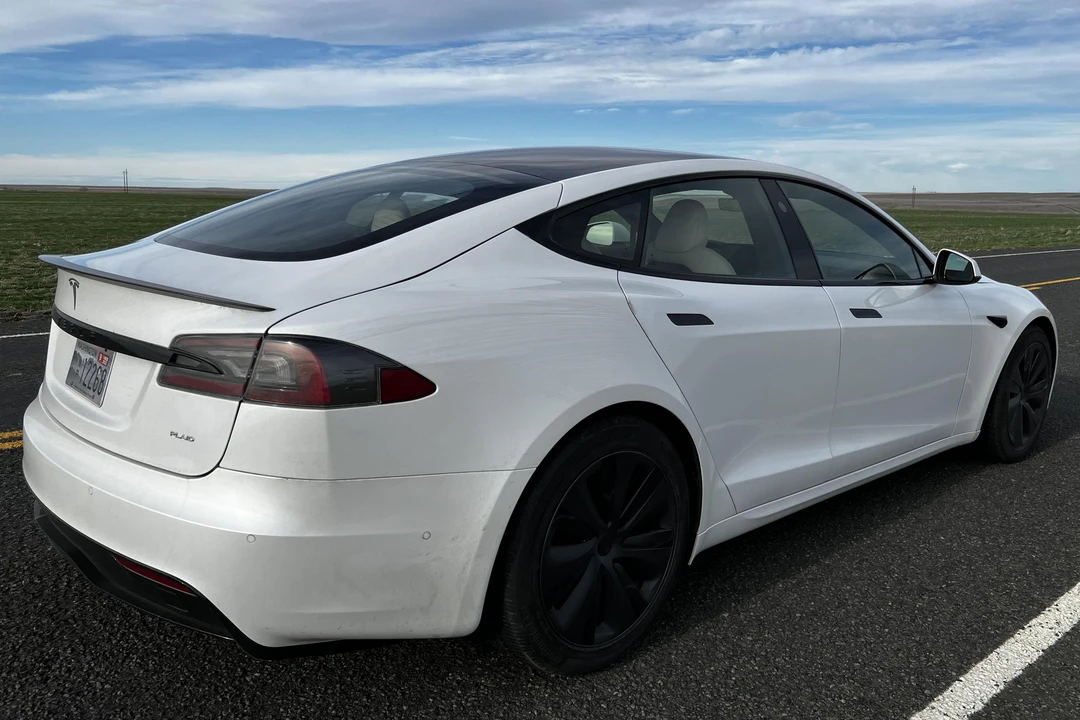 2021 Tesla Model S Plaid - Image 4 of 31