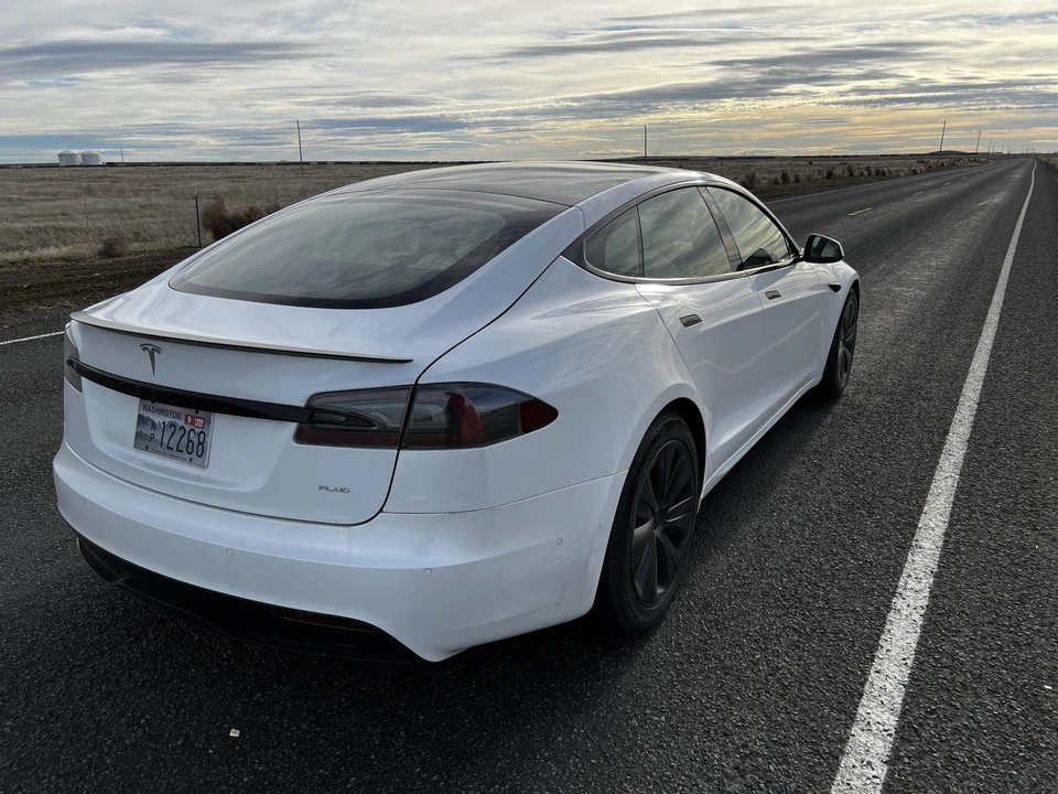 2021 Tesla Model S Plaid - Image 18 of 31