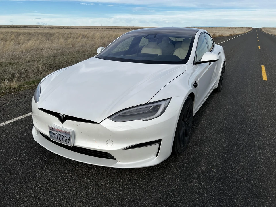 2021 Tesla Model S Plaid - Image 8 of 31