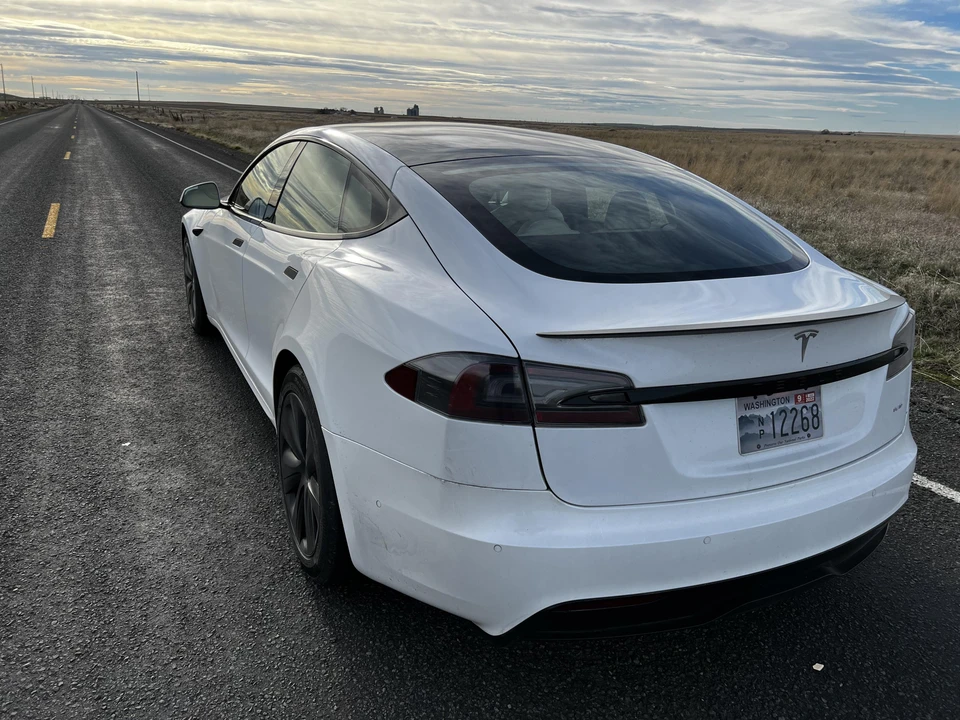 2021 Tesla Model S Plaid - Image 13 of 31
