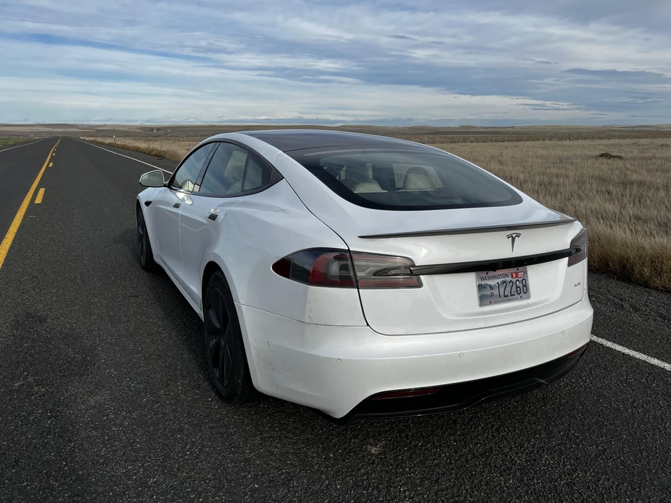 2021 Tesla Model S Plaid - Image 14 of 31