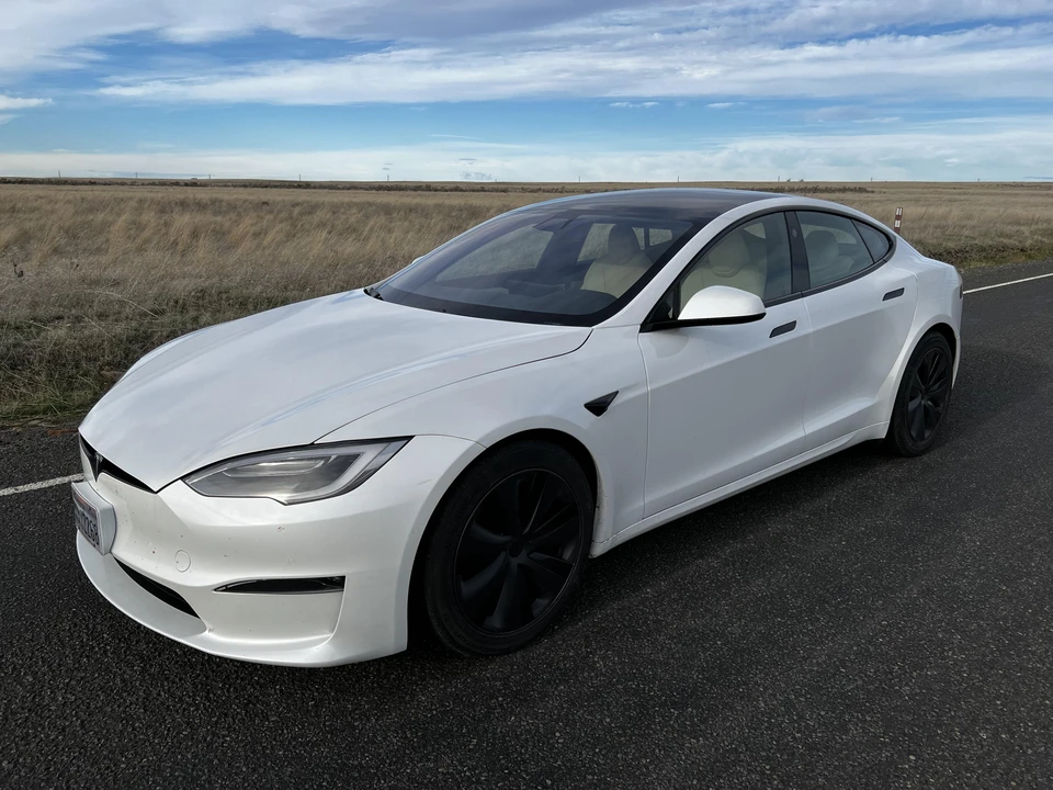 2021 Tesla Model S Plaid - Image 9 of 31