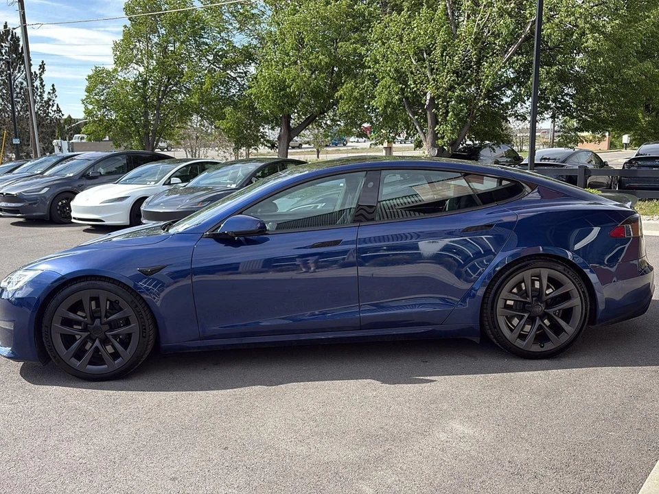 2021 Tesla Model S Plaid - Image 5 of 27