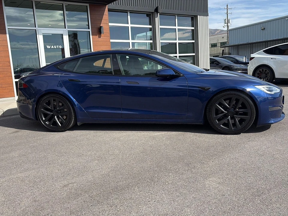 2021 Tesla Model S Plaid - Image 9 of 27