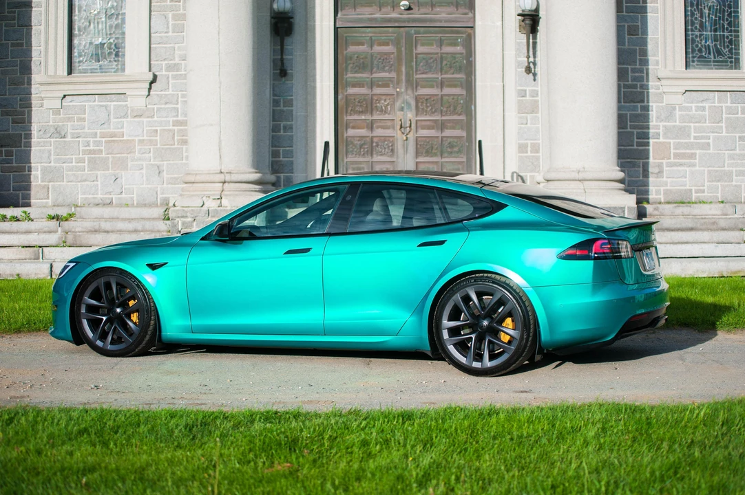 2021 Tesla Model S Plaid - Image 7 of 31