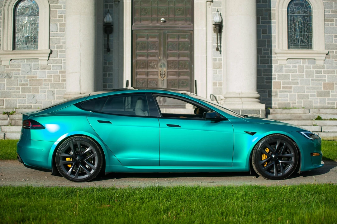 2021 Tesla Model S Plaid - Image 8 of 31