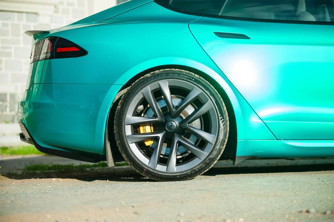 2021 Tesla Model S Plaid - Image 23 of 31
